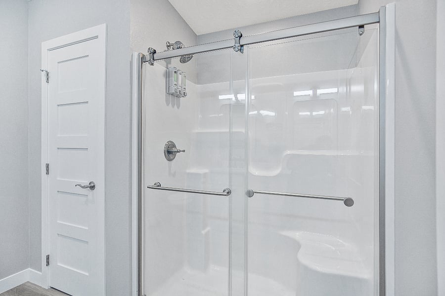 Shower in Full Bathroom