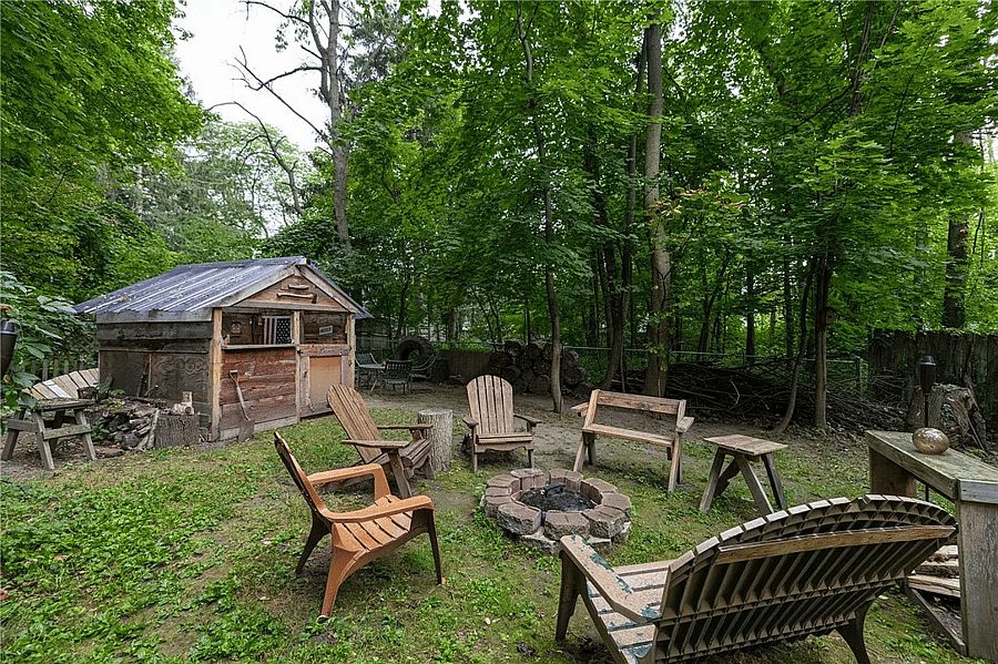 Firepit and tiki bar in backyard
