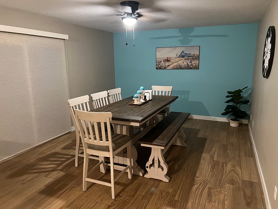 Large Dining Room w/Table for 8
