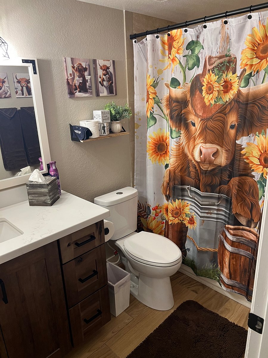 Hall Bath 