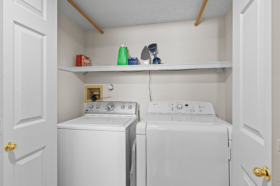 large washer and dryer unit- with everything you need!