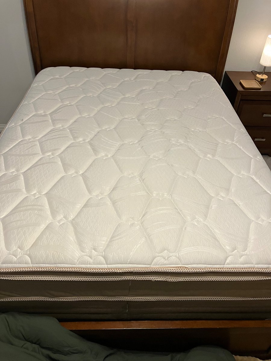 Very comfortable clean mattress