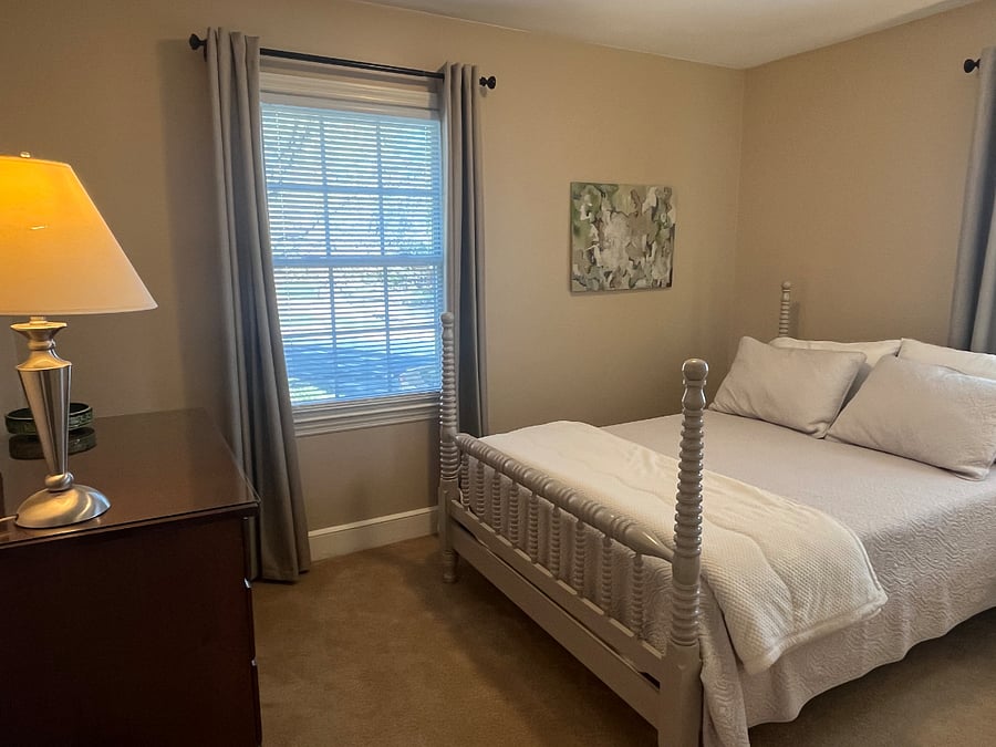 second bedroom has a fill-sized bed