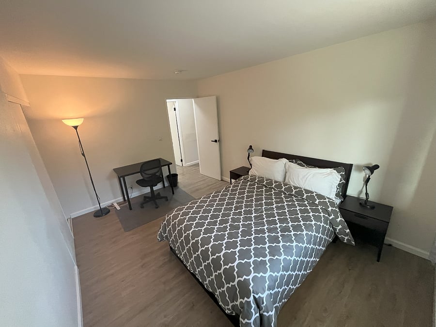 Bedroom 2 (Full/Double Size Bed)