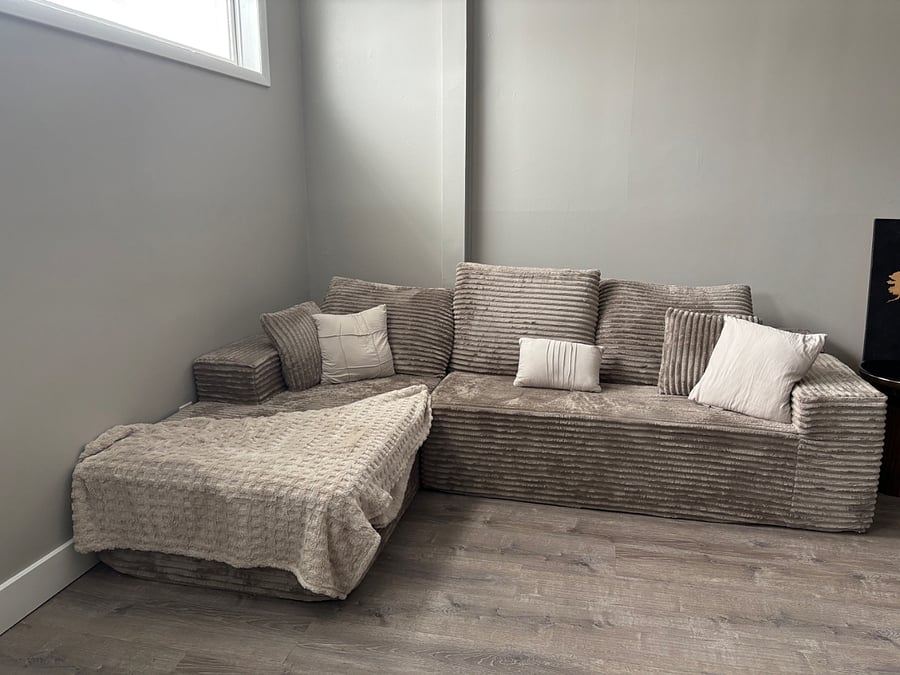Livingroom/shared space