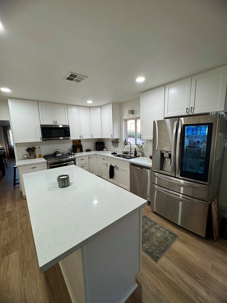 Access to full kitchen