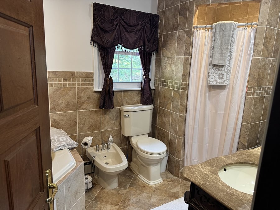 Furnished Finder property 948281_1 photo 25