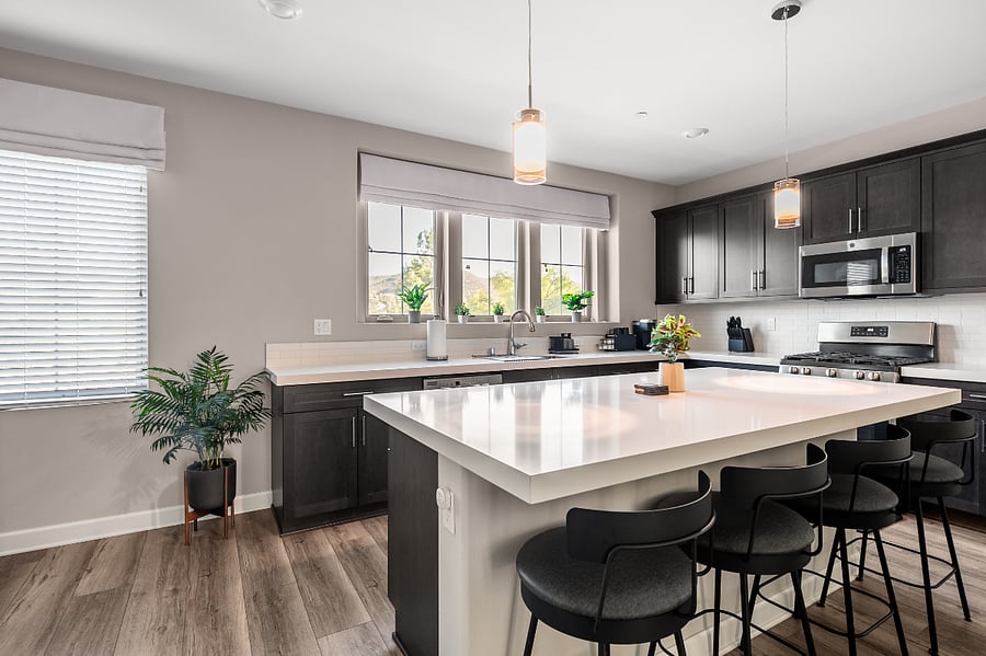 Fully equipped kitchen for everyday cooking and longer stays