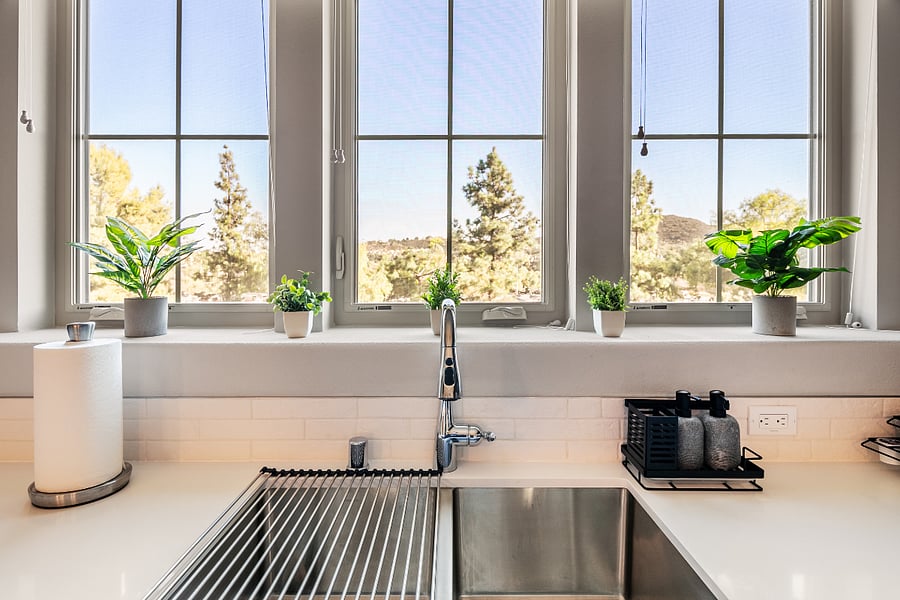 Fully equipped kitchen for everyday cooking and longer stays