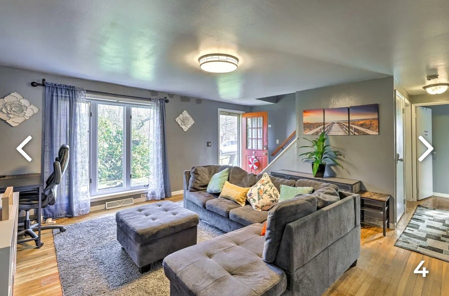 Living Room
Has smart TV
Computer Desk with Ethernet hookup option