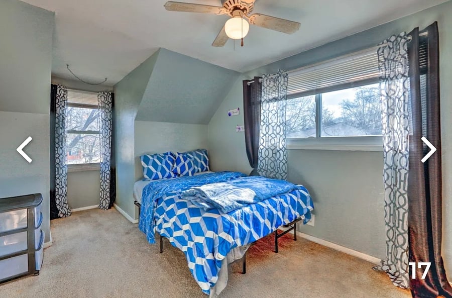 -2nd floor Tranquility Room (Smallest room in home)
-Full Bed
-smart Tv
-wall mirror
-desk with lamp
-carpet floors
