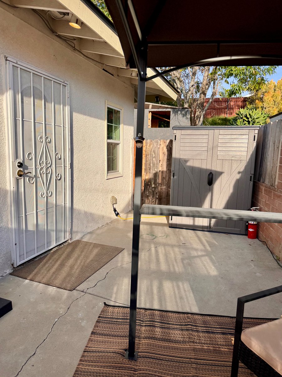 Guesthouse Entrance