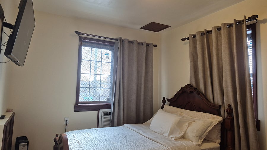 Private room with queen size bed (room #2)