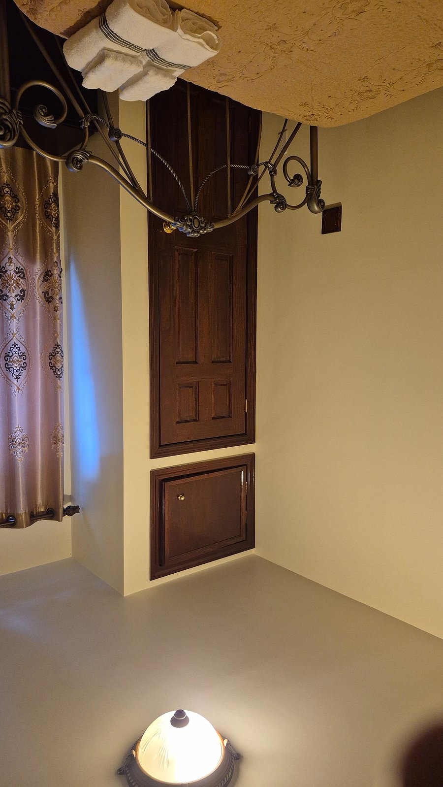 private room (full size bed) room #3