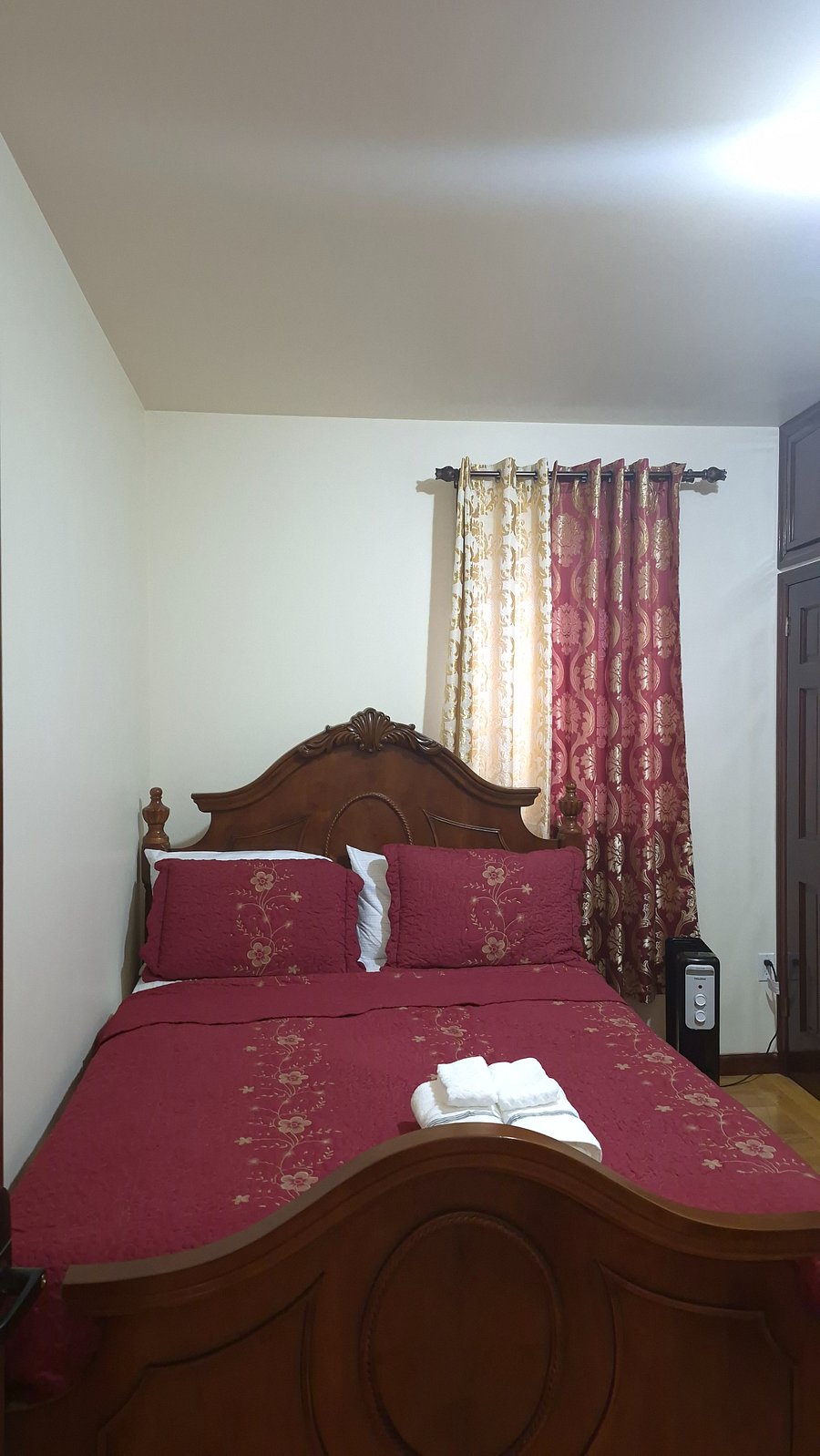 private room (queen size bed) room #5