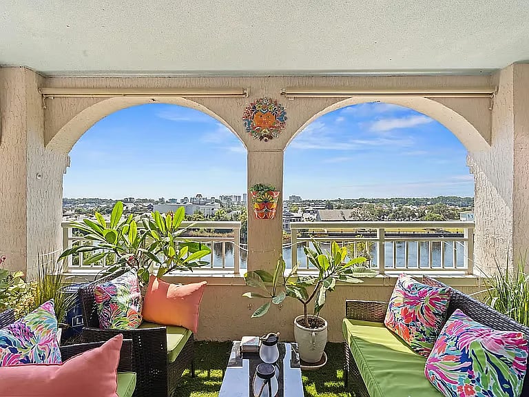 Furnished Finder property 948504_1 photo 27