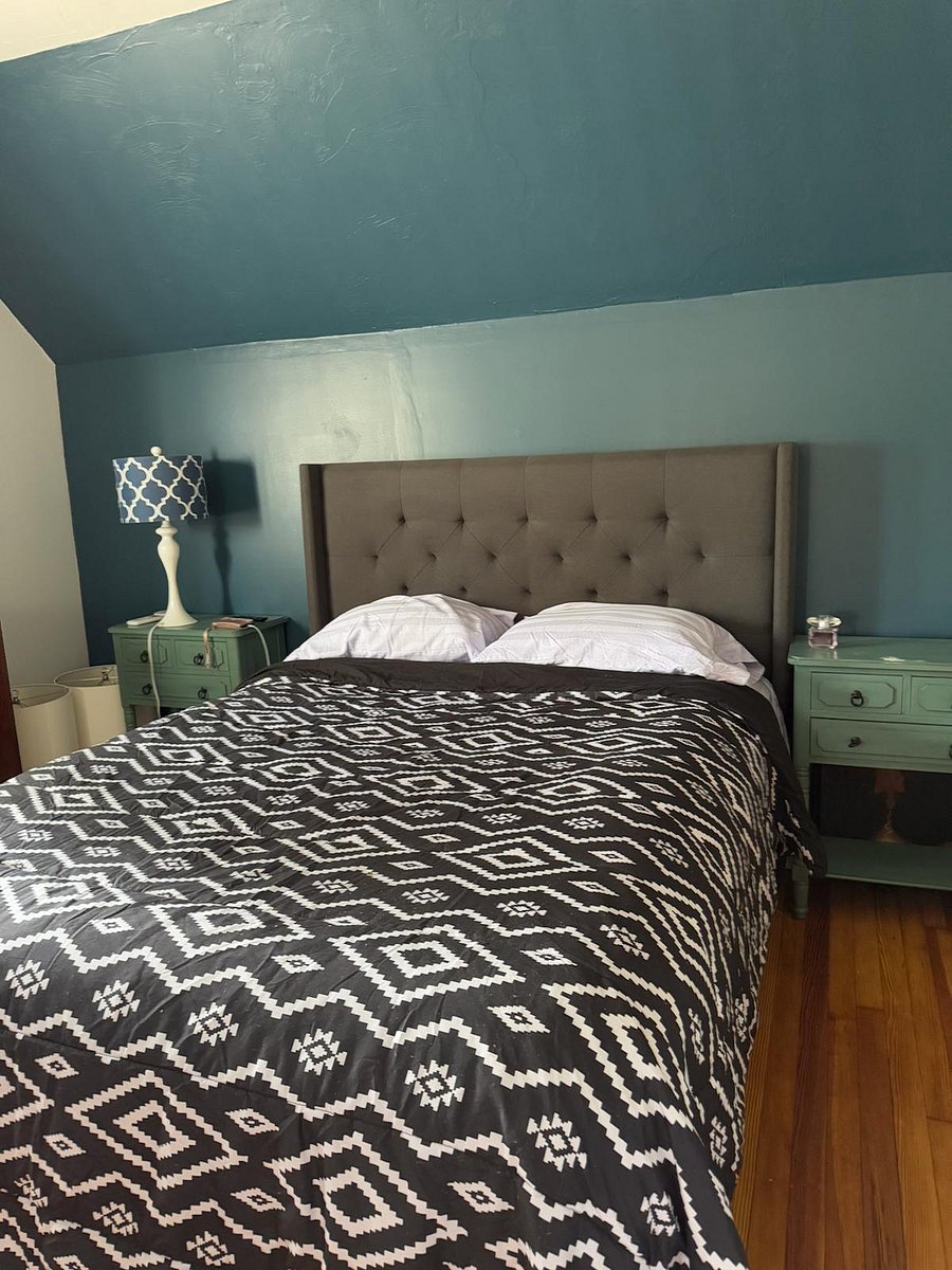Queen sized bedroom