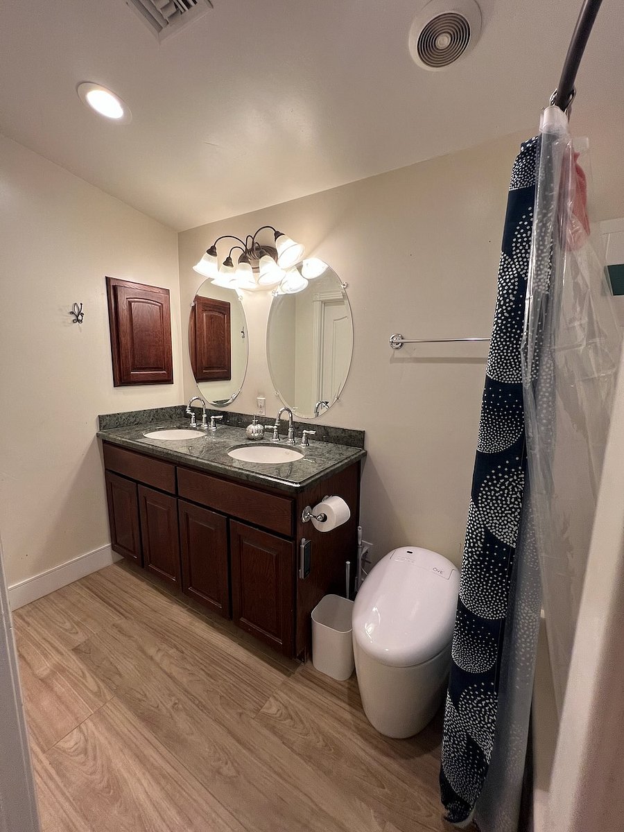 Jack and Jill Upstairs bathroom
