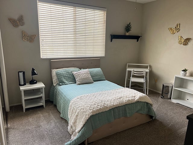 Upstairs bedroom 3