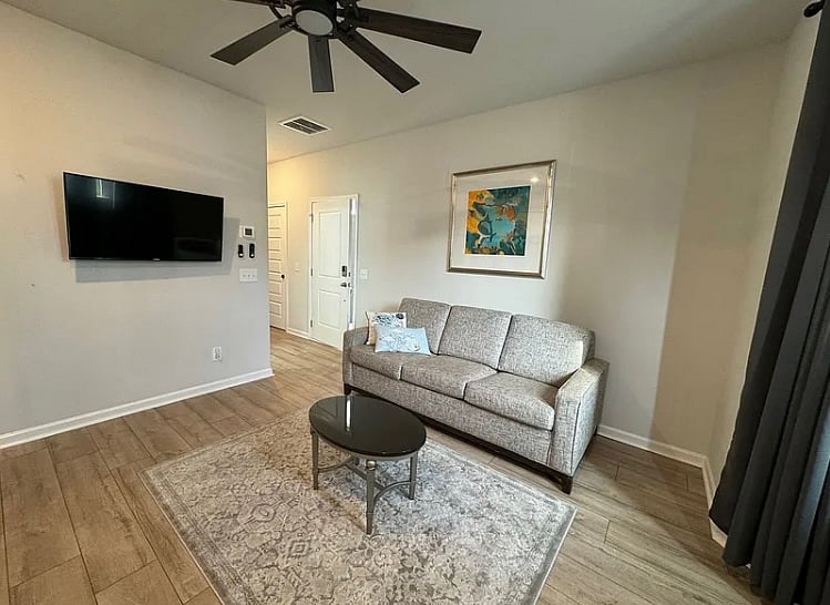 Furnished Finder property 948689_1 photo 3
