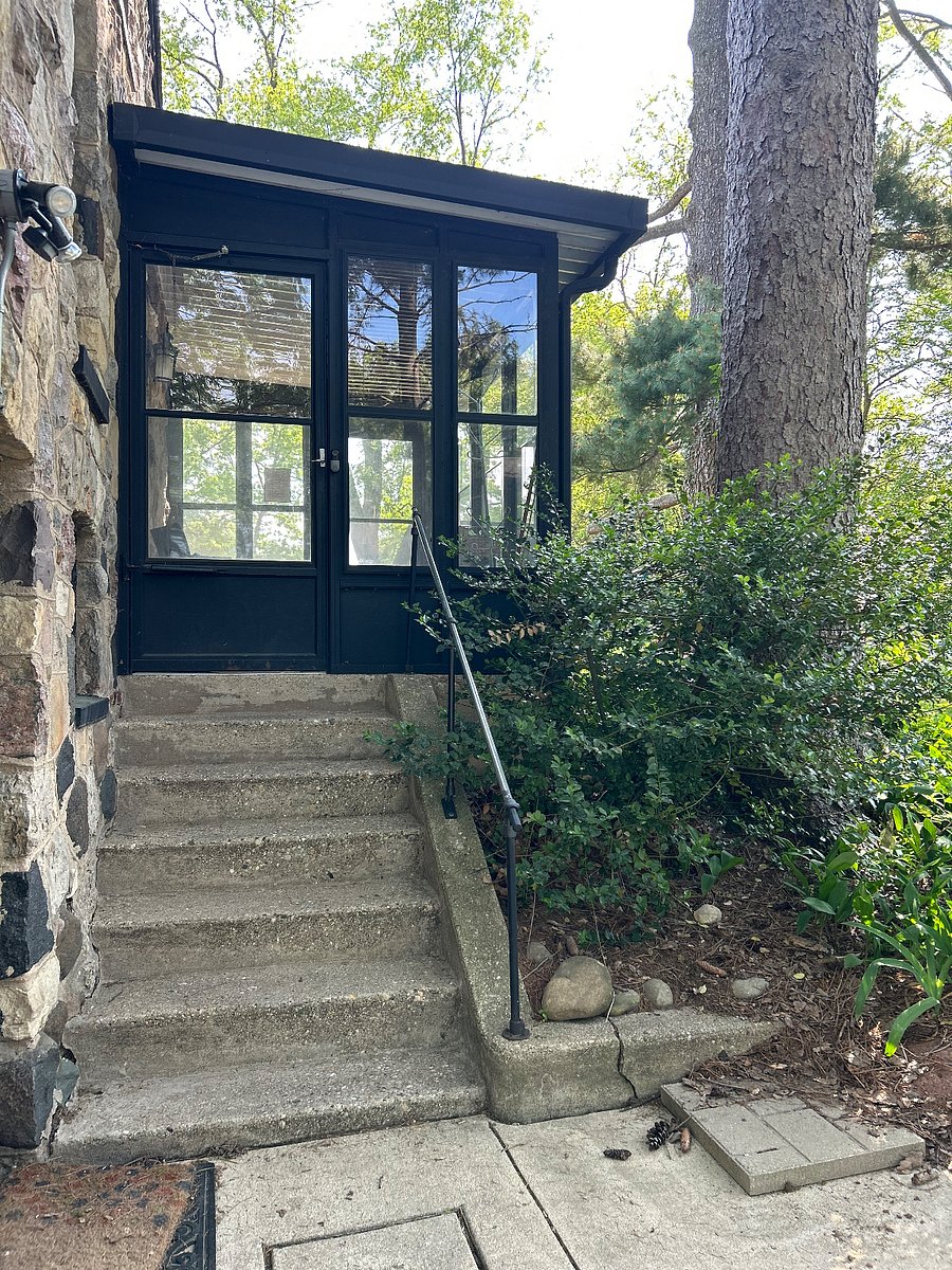 This house requires guests/tenants to navigate stairs to get into and around inside the property