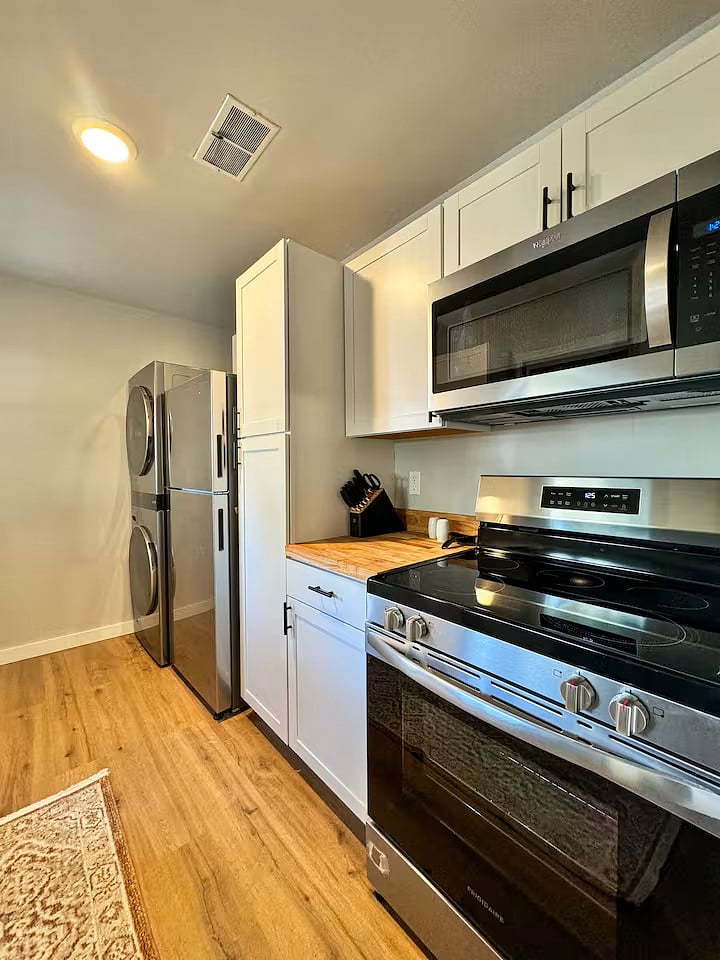 Fully stocked and renovated kitchen 