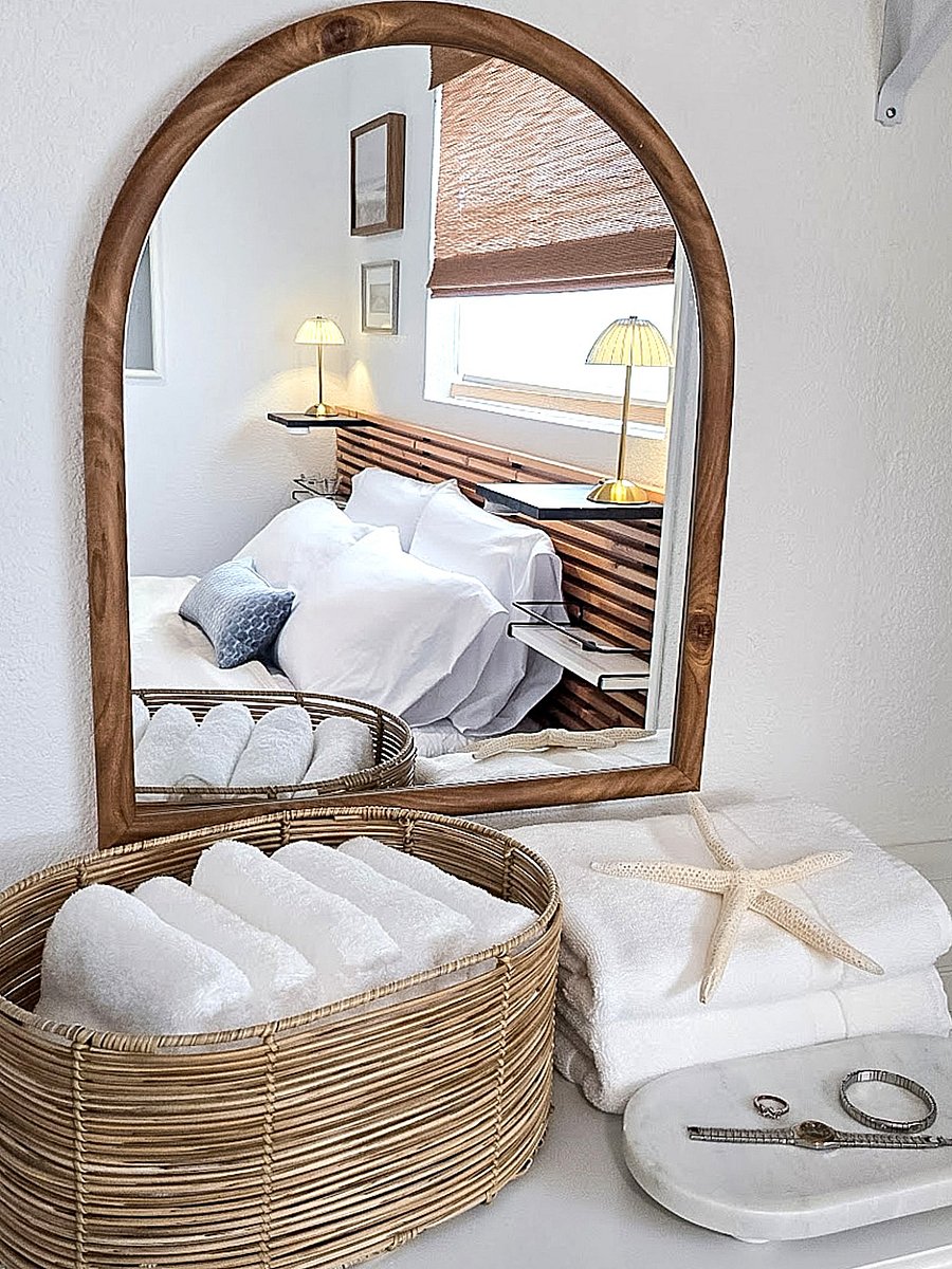 Fresh linens, plush towels, and thoughtful touches help make your stay feel like home