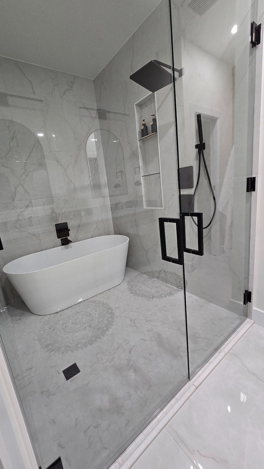 Master bathroom 