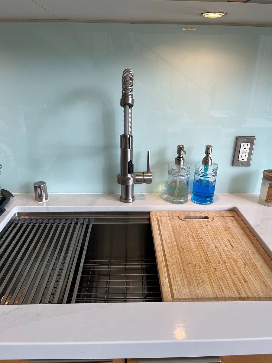 Sink comes with hand and dish soap