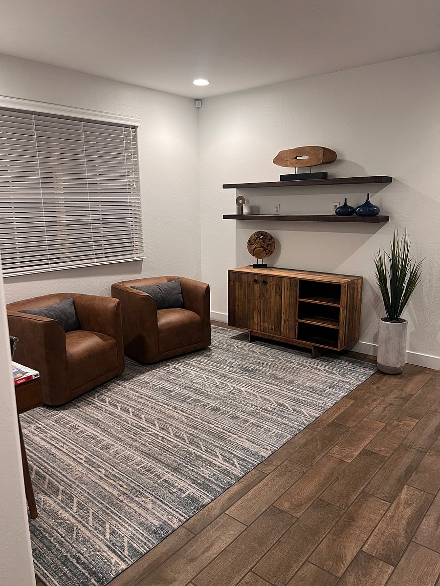 Office / Lounge