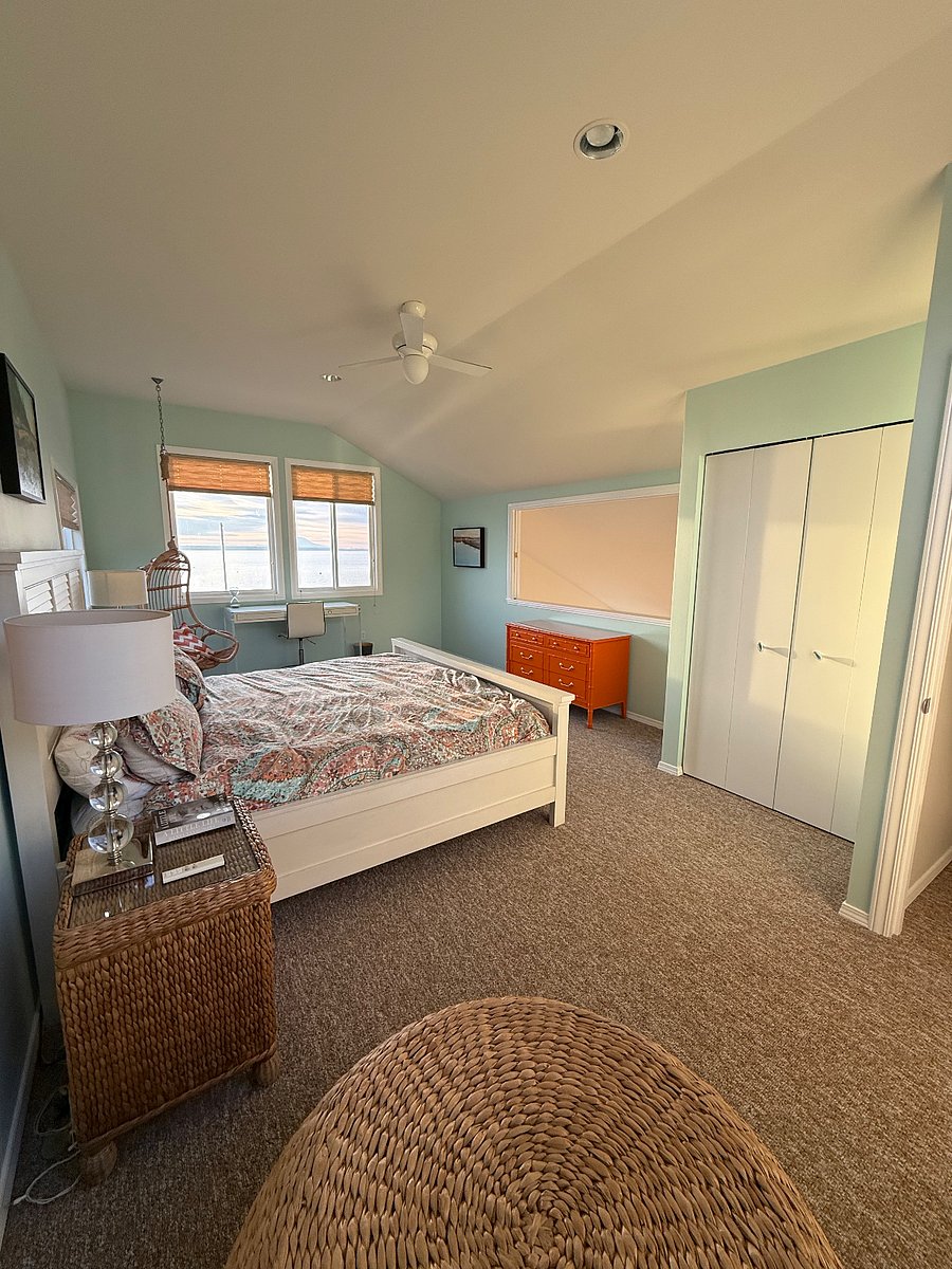 upstairs bedroom