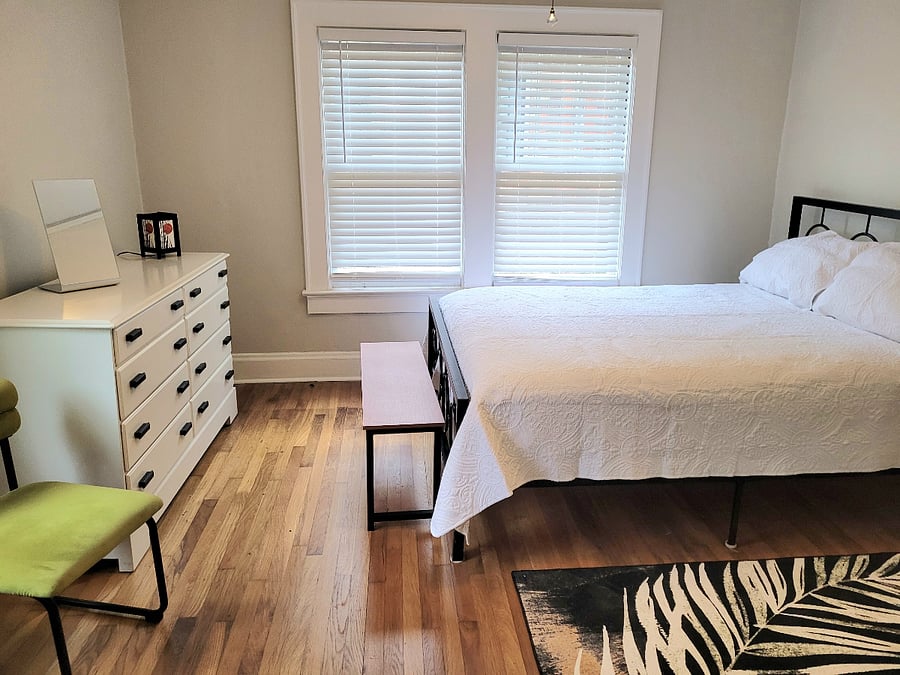 2nd bedroom