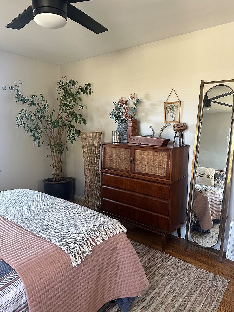 Private room available with Queen bed