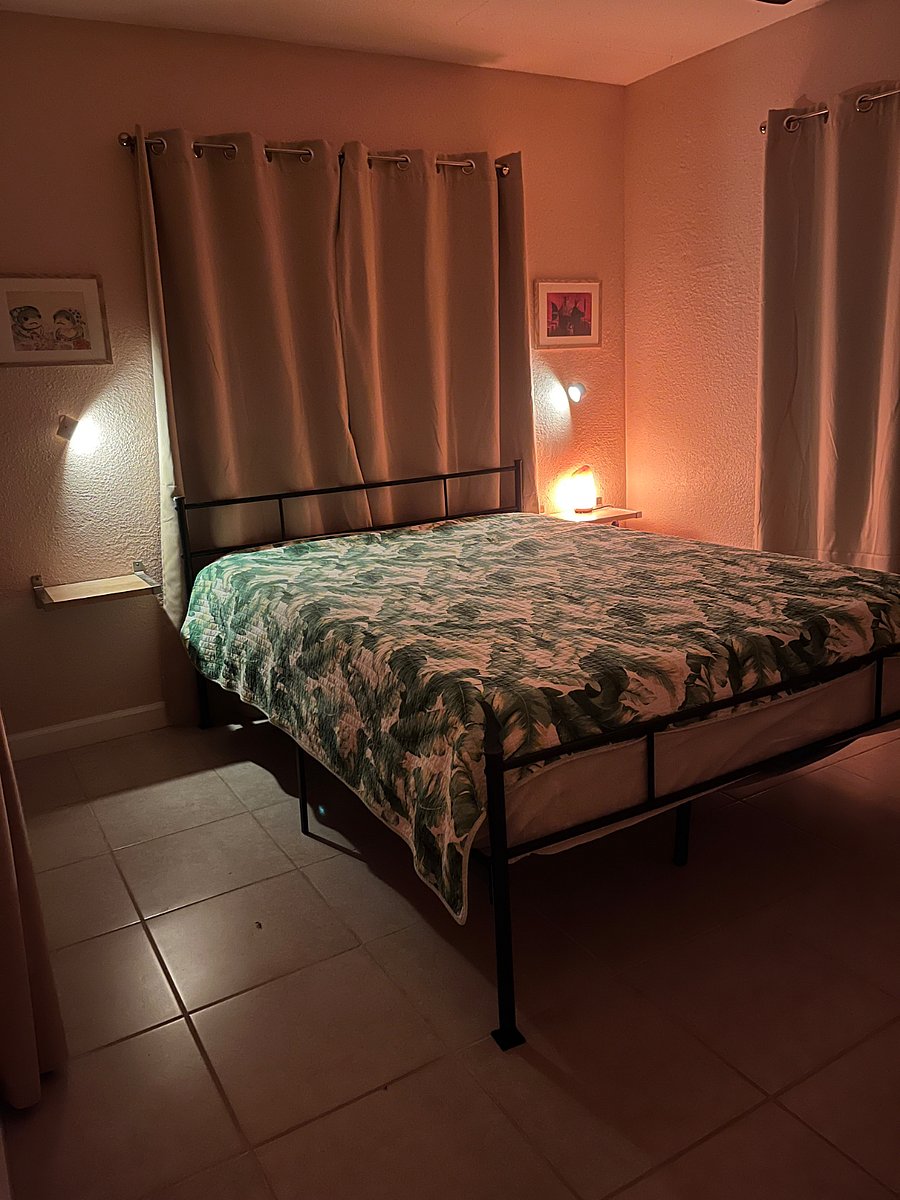 Bedroom with queen bed