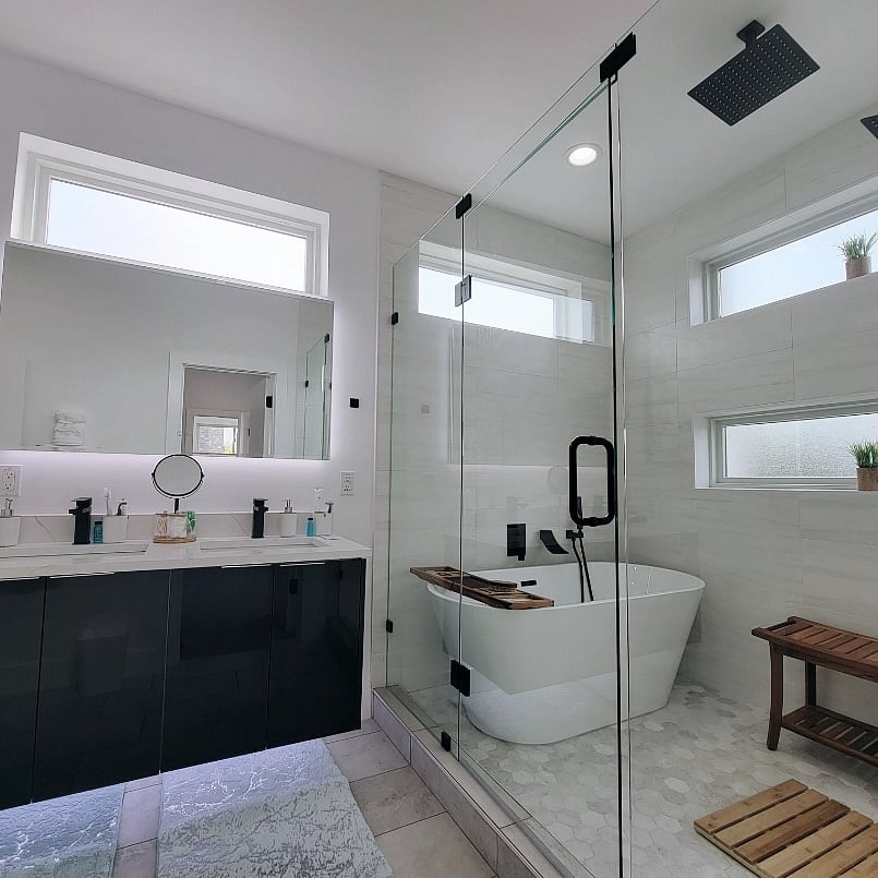 2nd Floor Bedroom Full Bathroom