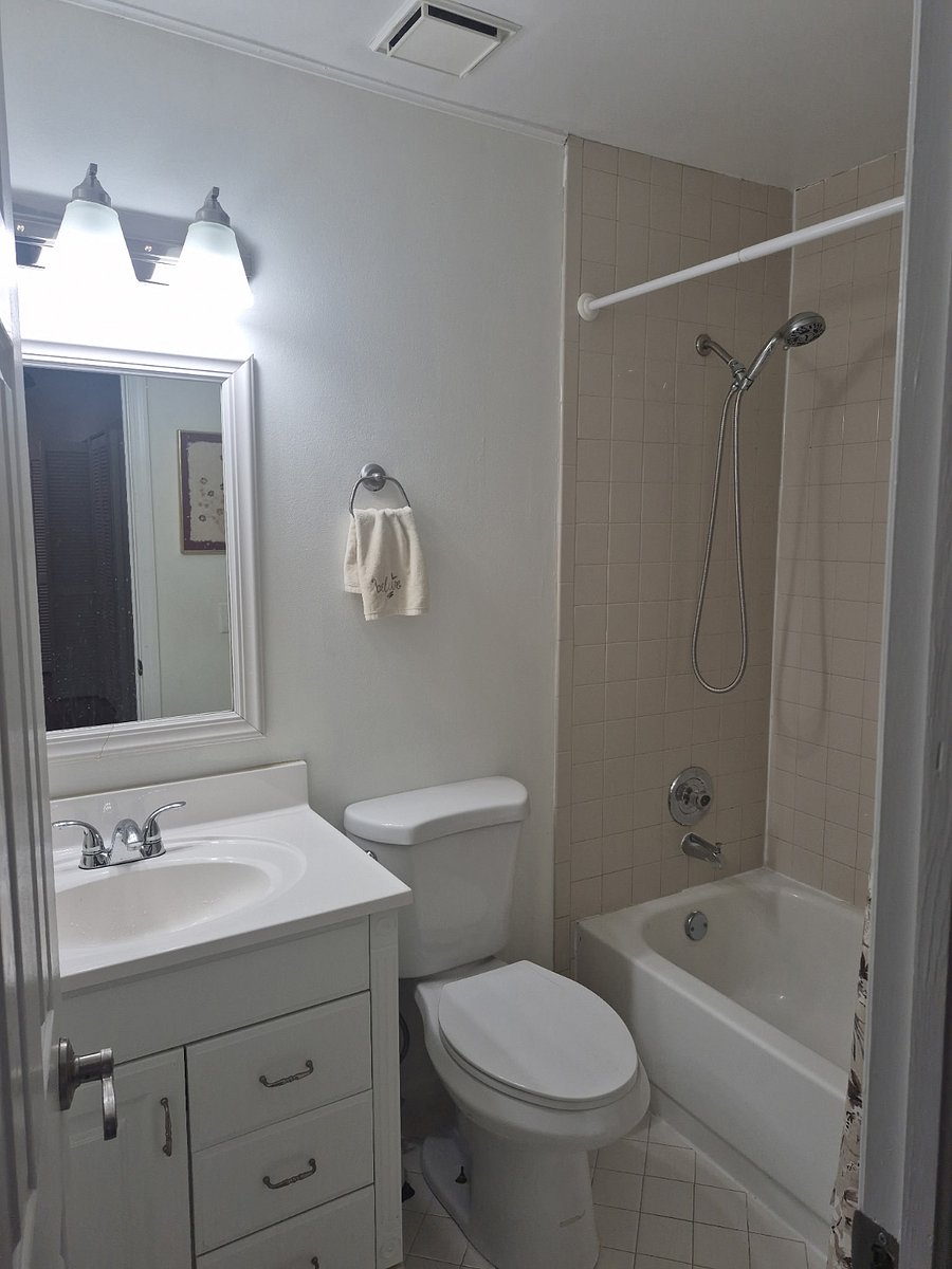 Private full bath