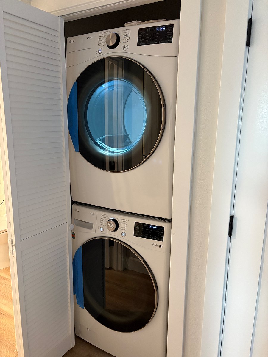 Top stacked washer and dryer 