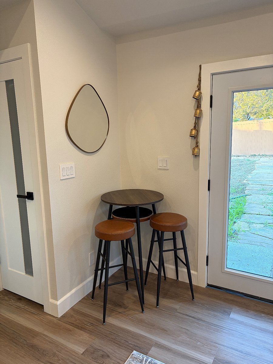 Breakfast or dinner nook