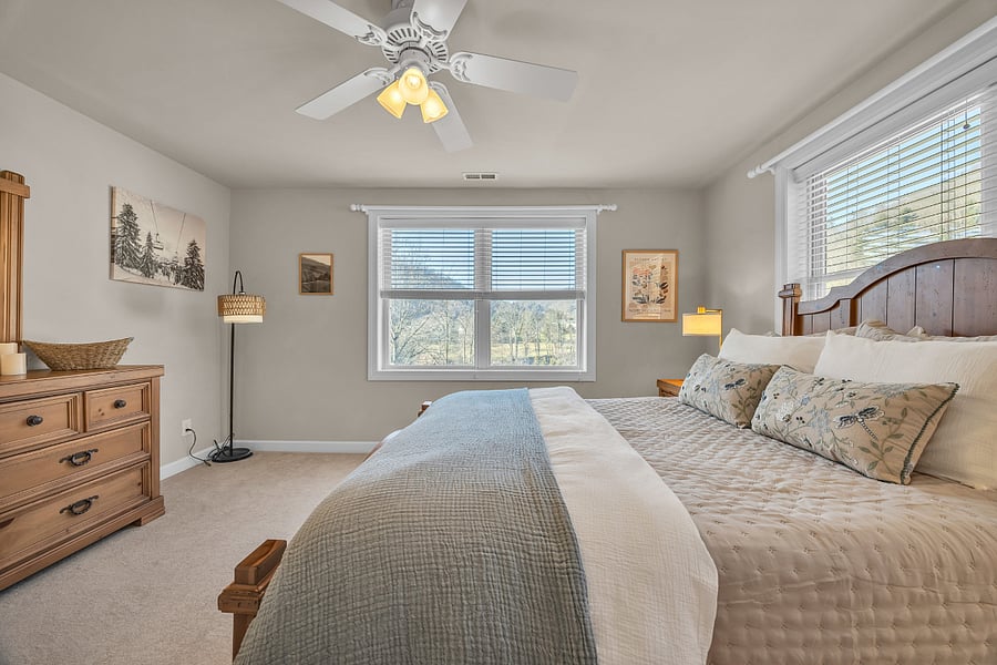 Bedroom 2 with Queen - Upstairs