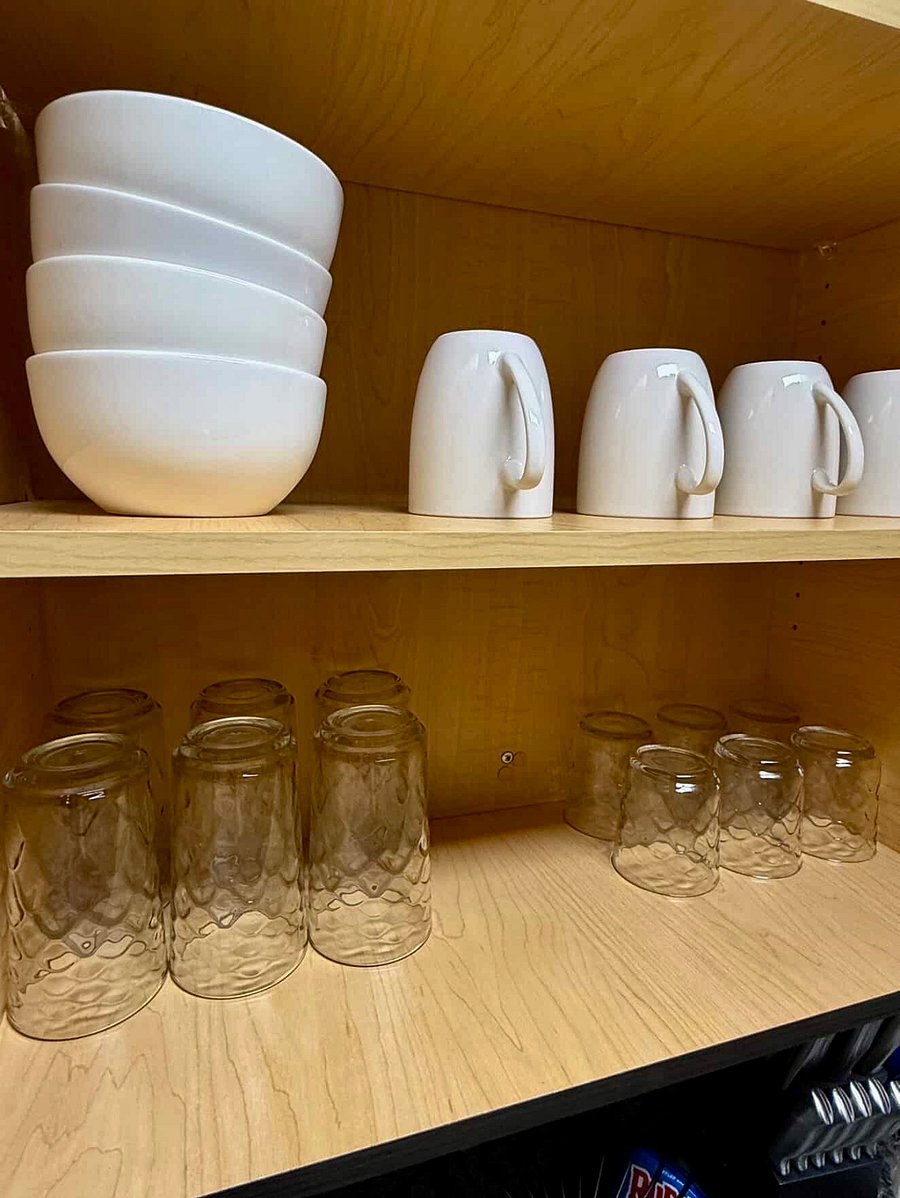 Dishes & Cups