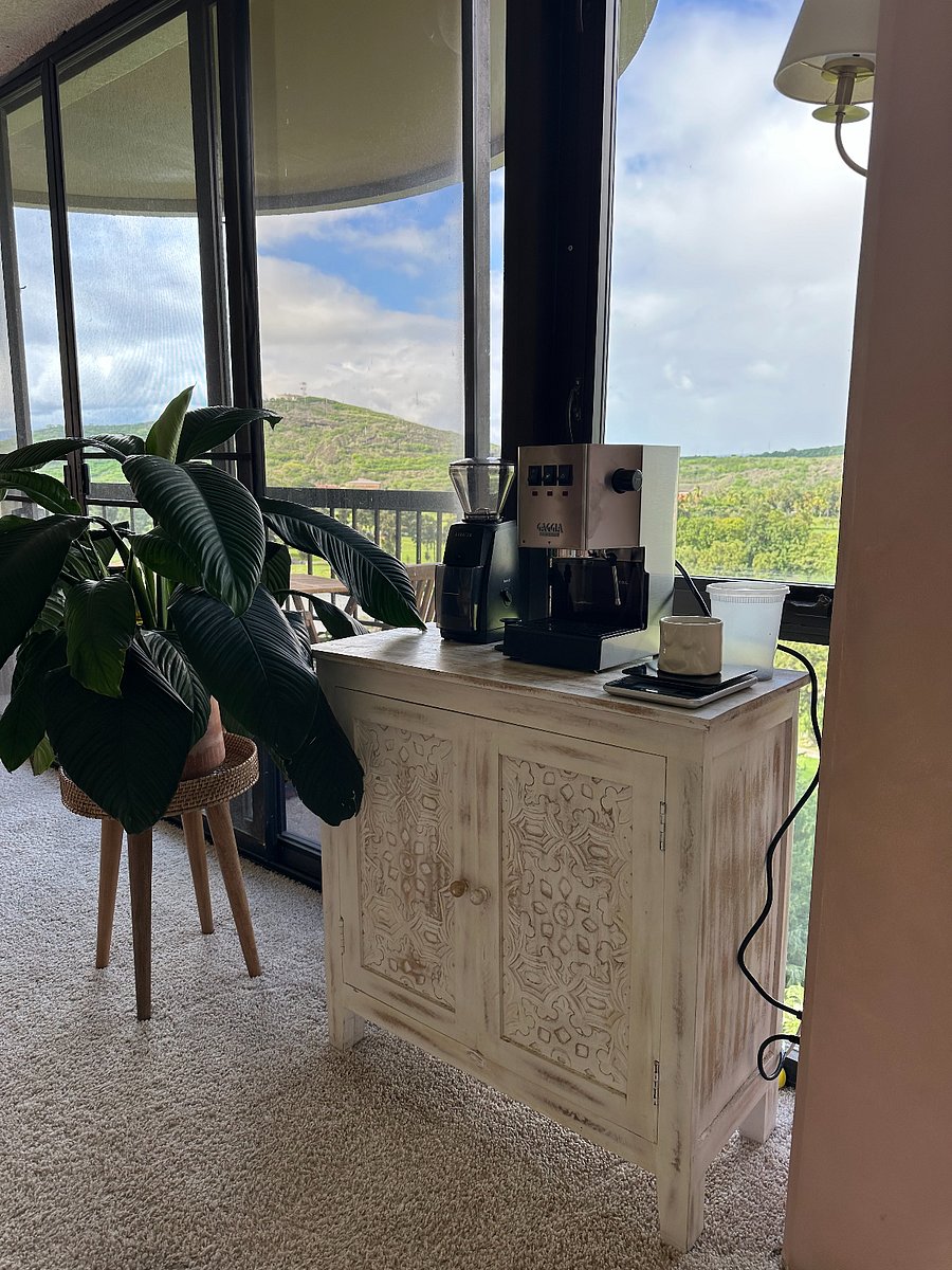 Coffee bar