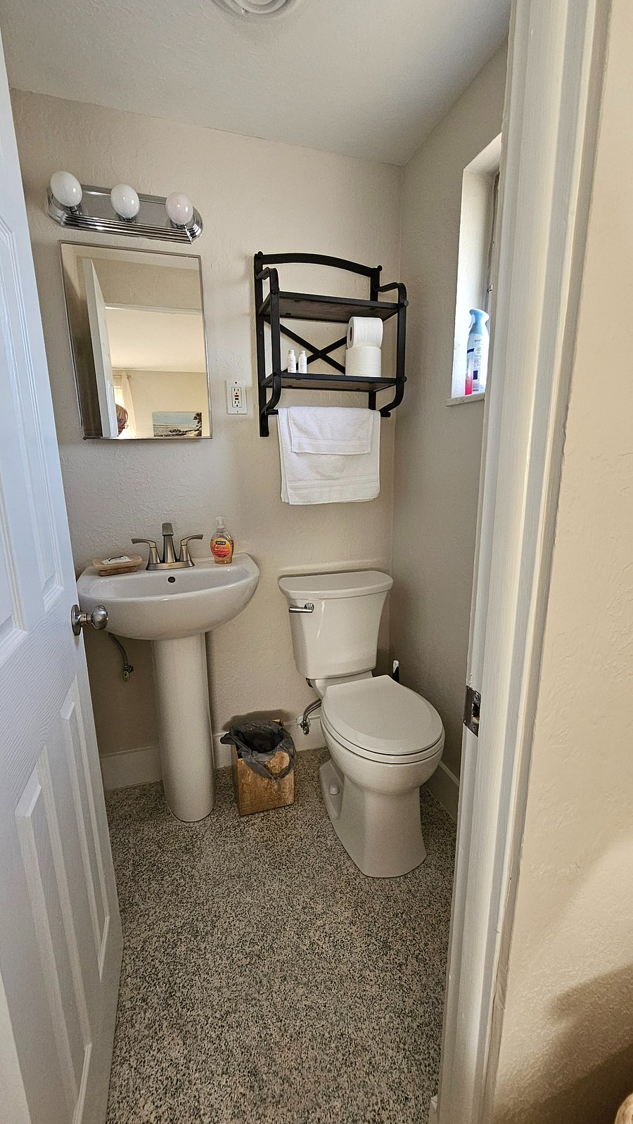 Furnished Finder property 949622_1 photo 6