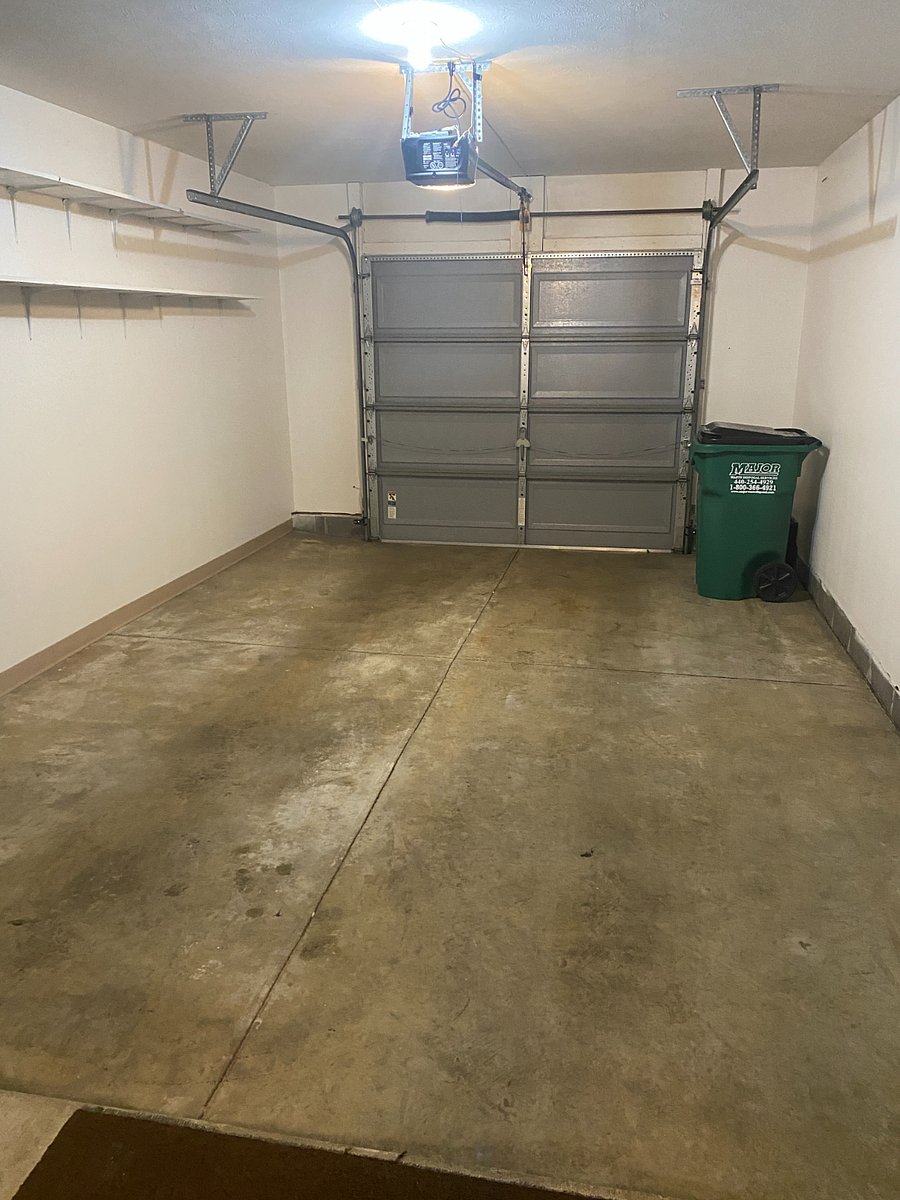 Attached 1 car garage