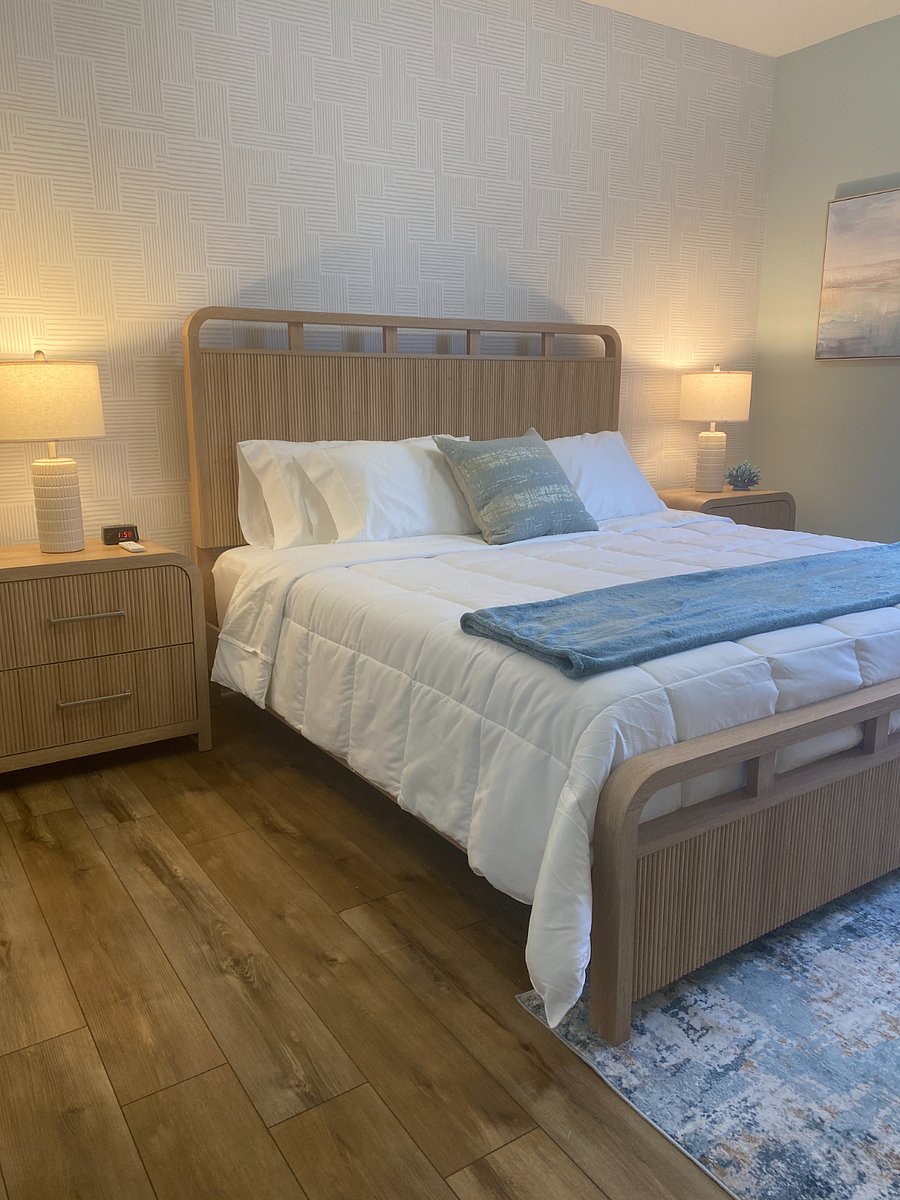 Primary Bedroom - King Size Bed with 2 Nightstands