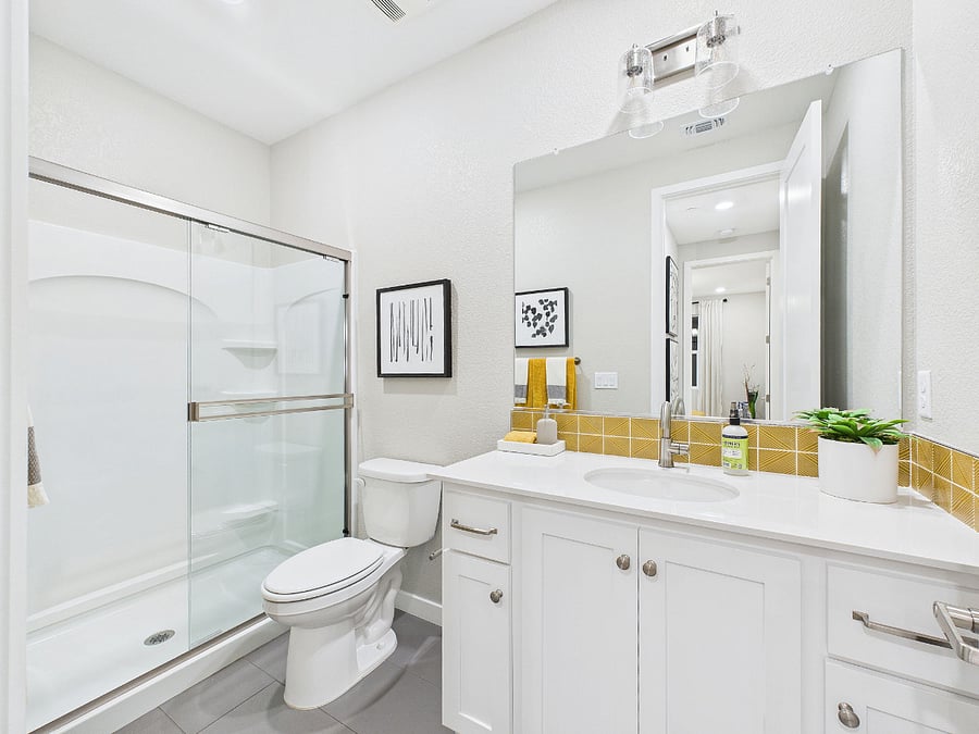 Upstairs Hall Bath Room