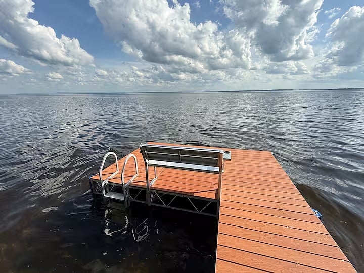 Bench for viewing the sunrise/sunset and ladder for easy lake access.
