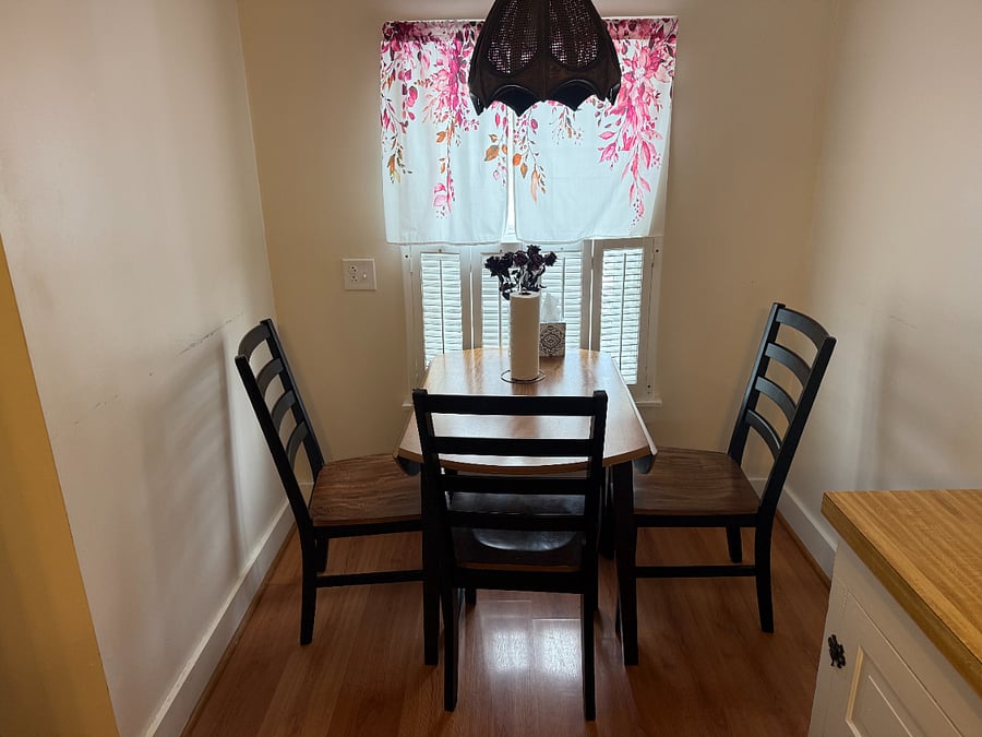 Breakfast nook in the kitchen.