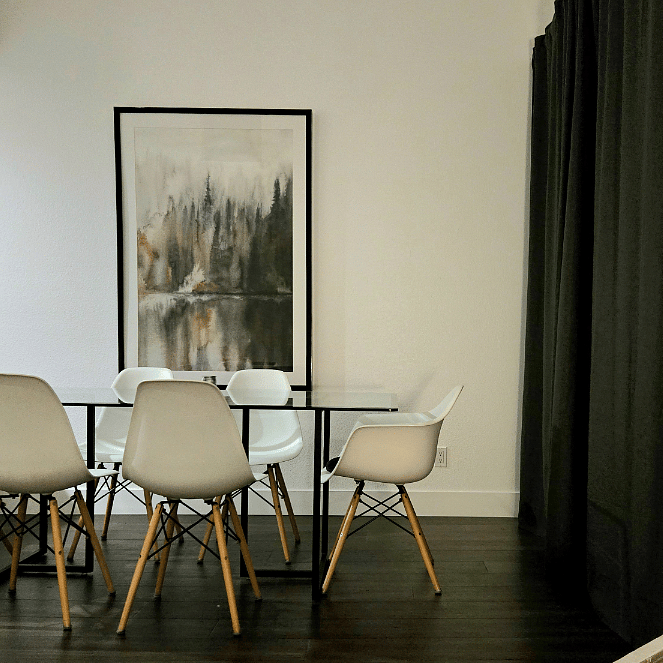 Open concept layout with great flow between kitchen, living room and dining room.