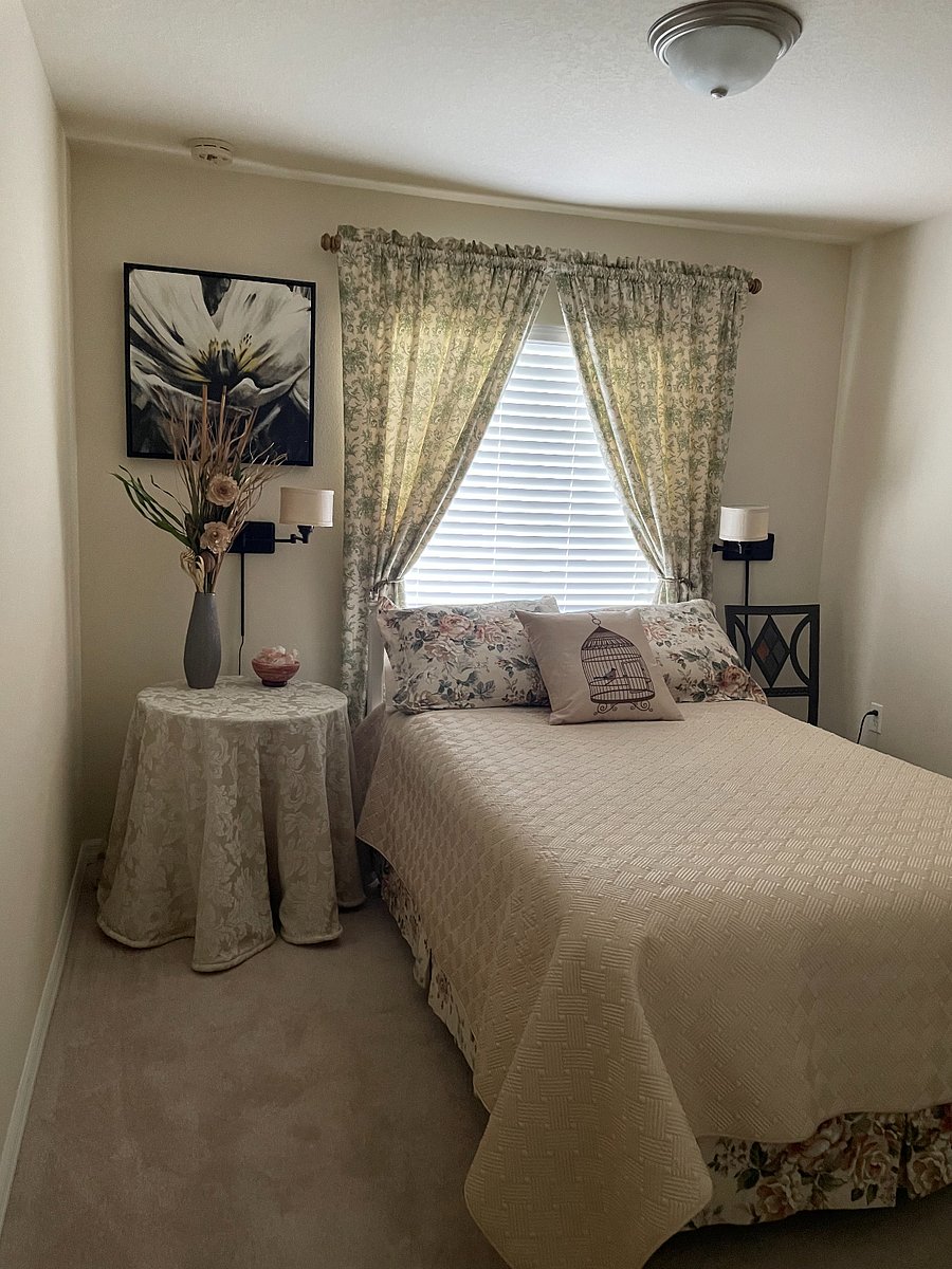 Second Bedroom Full size Bed 