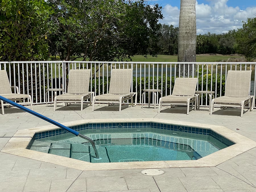 Neighborhood hot tub